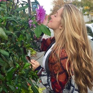 Meet your Posher, Cayla